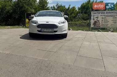 Хэтчбек Ford Focus 2013 в 