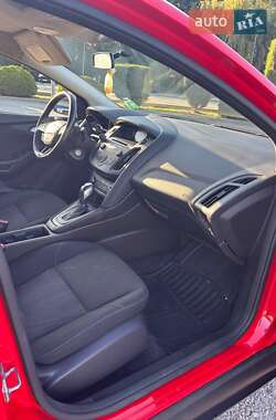 Седан Ford Focus 2016 в 