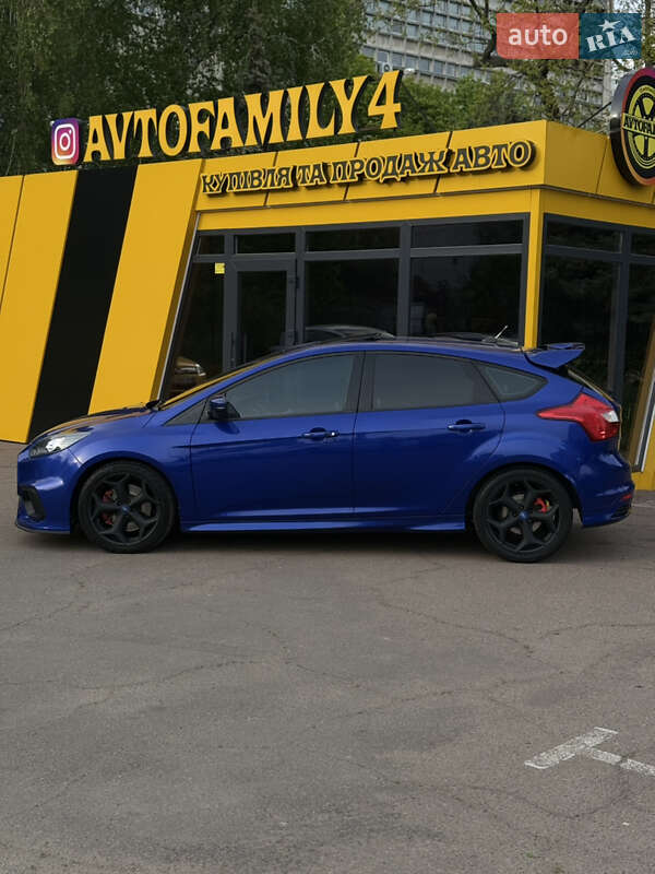 Хетчбек Ford Focus 2013 в Києві