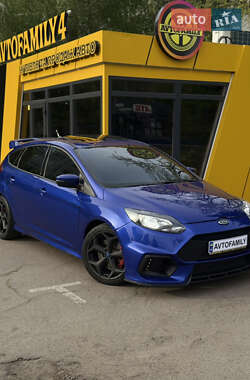 Хэтчбек Ford Focus 2013 в 