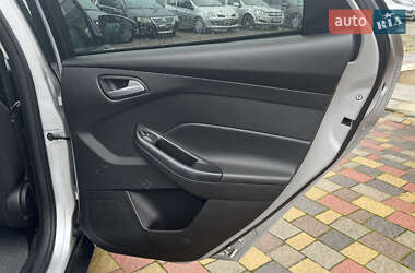 Хэтчбек Ford Focus 2015 в 