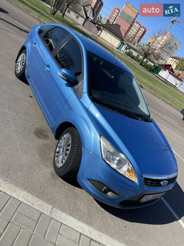 Хэтчбек Ford Focus 2010 в Николаеве