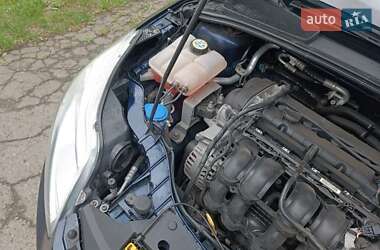 Седан Ford Focus 2011 в 