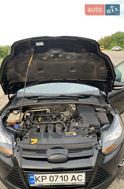 Хэтчбек Ford Focus 2013 в 