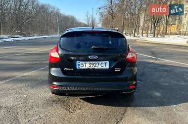 Хетчбек Ford Focus 2013 в 