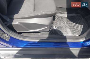 Хэтчбек Ford Focus 2015 в 