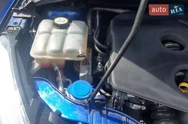Хэтчбек Ford Focus 2015 в 