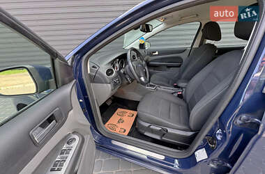 Хэтчбек Ford Focus 2009 в 
