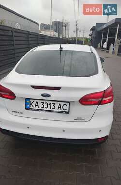 Седан Ford Focus 2016 в 