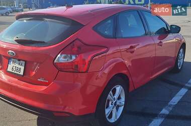 Хетчбек Ford Focus 2014 в 
