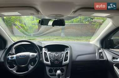 Хэтчбек Ford Focus 2014 в 
