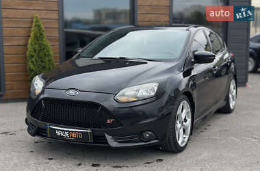 Хетчбек Ford Focus 2014 в Шептицькому