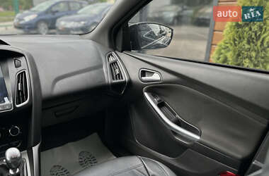Хэтчбек Ford Focus 2014 в 