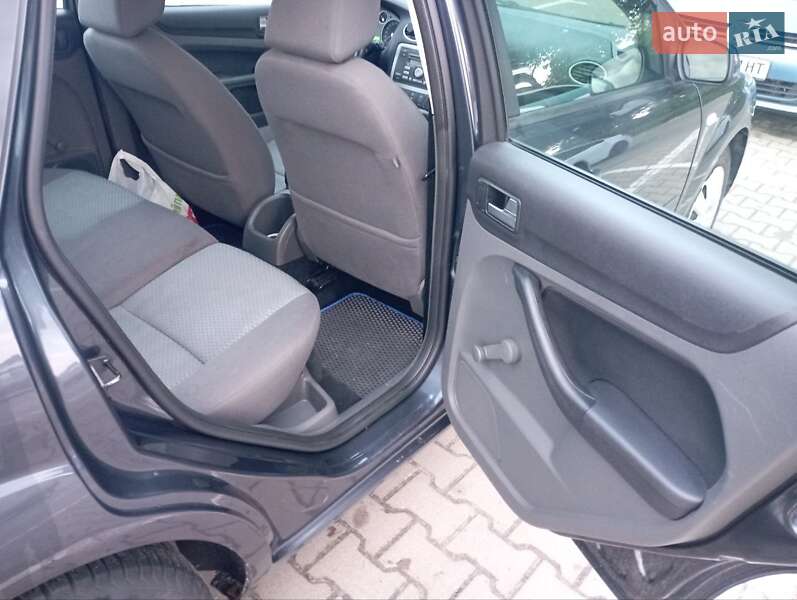 Універсал Ford Focus 2006 в Житомирі