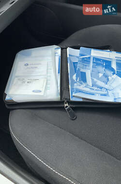 Хэтчбек Ford Focus 2010 в 
