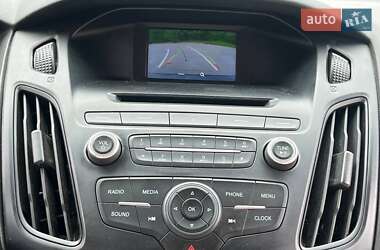 Седан Ford Focus 2016 в 