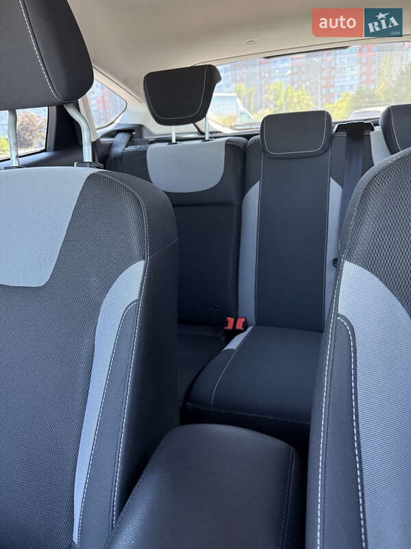 Хэтчбек Ford Focus 2012 в Черкассах фото 21 Хэтчбек Ford Focus 2012 в Черкассах