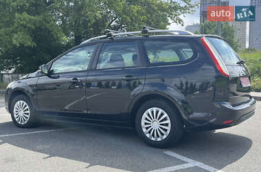 Универсал Ford Focus 2010 в 