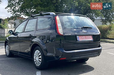 Универсал Ford Focus 2010 в 