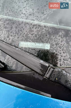 Седан Ford Focus 2012 в 