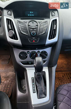 Седан Ford Focus 2012 в 