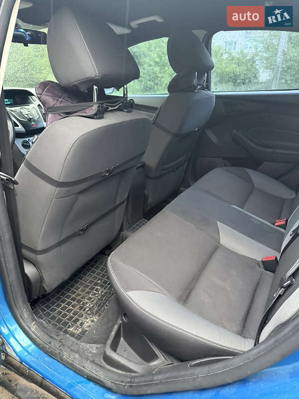 Седан Ford Focus 2012 в Львове