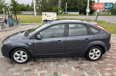 Хэтчбек Ford Focus 2007 в 