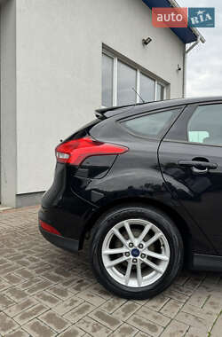 Хэтчбек Ford Focus 2017 в 