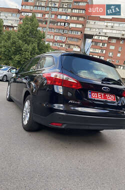 Универсал Ford Focus 2013 в 