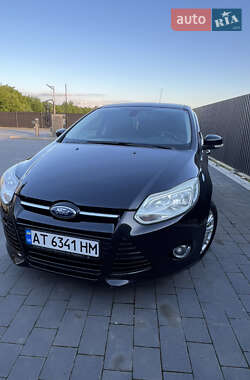 Хэтчбек Ford Focus 2014 в 