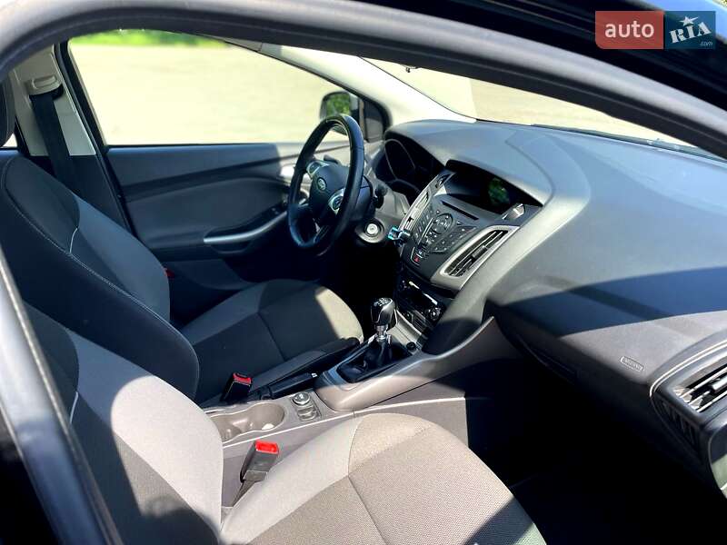 Седан Ford Focus 2012 в Павлограде