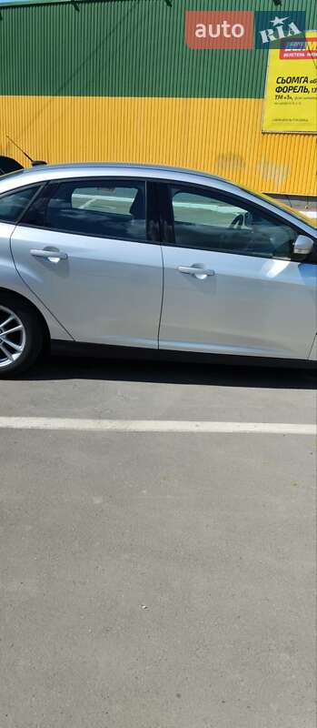 Седан Ford Focus 2017 в Ужгороді