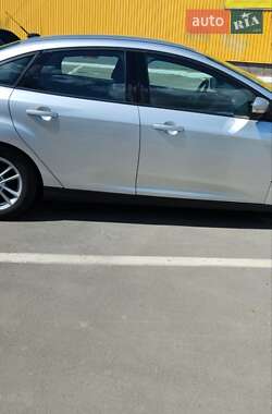 Седан Ford Focus 2017 в 