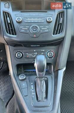 Седан Ford Focus 2017 в 
