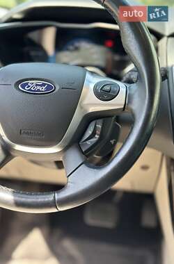 Хэтчбек Ford Focus 2017 в 