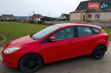 Хэтчбек Ford Focus 2013 в 