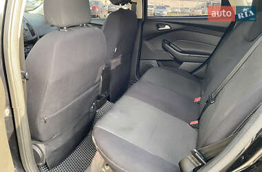 Хэтчбек Ford Focus 2015 в 
