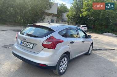 Хетчбек Ford Focus 2012 в 