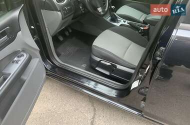 Седан Ford Focus 2011 в 
