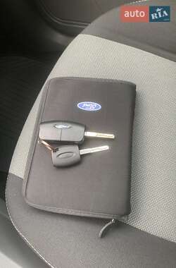 Седан Ford Focus 2011 в 