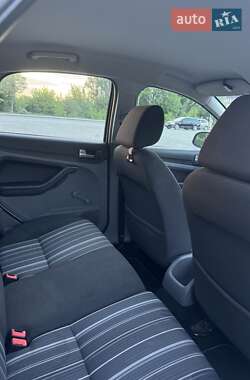 Хэтчбек Ford Focus 2008 в 
