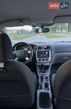 Хэтчбек Ford Focus 2008 в 