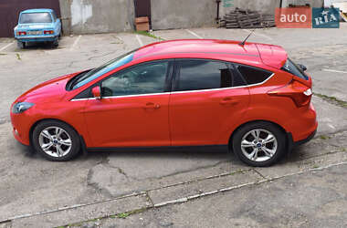 Хэтчбек Ford Focus 2014 в 