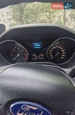 Универсал Ford Focus 2012 в 