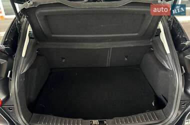 Хэтчбек Ford Focus 2011 в 