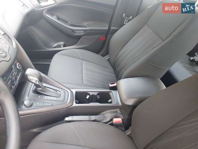 Седан Ford Focus 2017 в Киеве