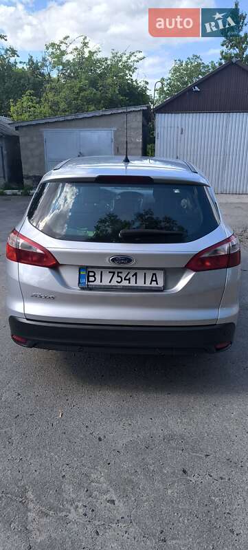 Универсал Ford Focus 2014 в Хороле
