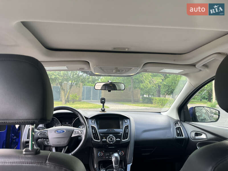 Седан Ford Focus 2015 в Дніпрі