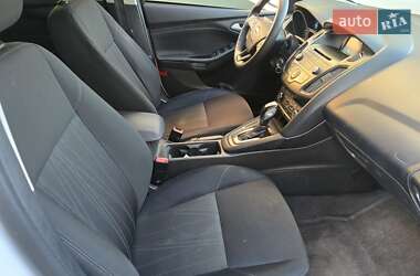 Седан Ford Focus 2015 в 