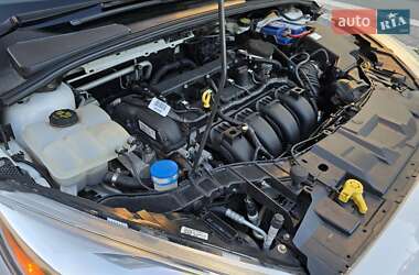 Седан Ford Focus 2015 в 